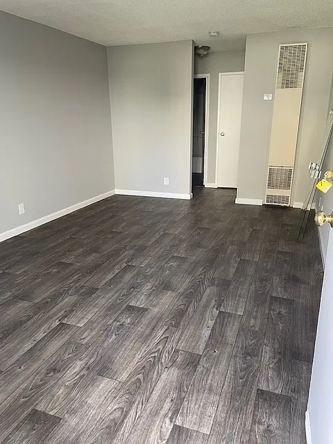 Capitol Ave Apartments — Photo 4