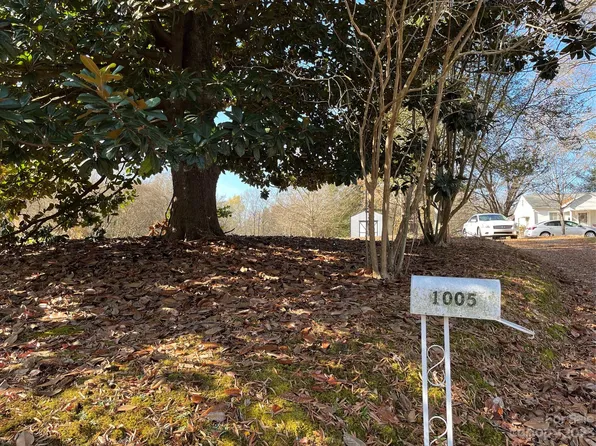 1005 W B St, Kannapolis, NC 28081