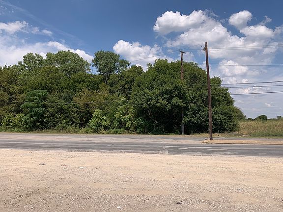 3rd image of 4903 Military Pkwy
