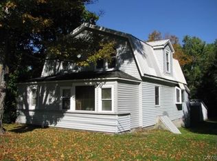 142 Miner Rd, Oswego, NY 13126