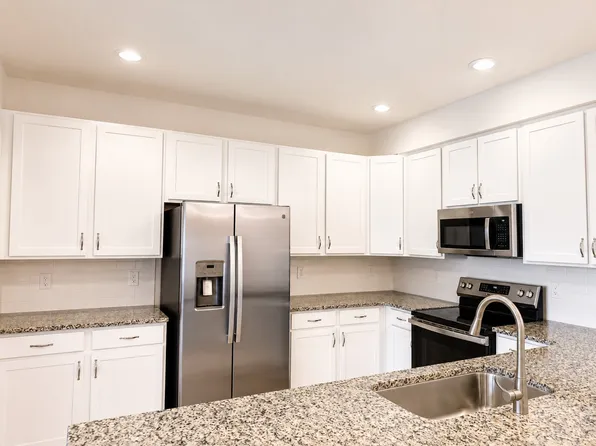 602 Market Grove Dr, Wake Forest, NC
