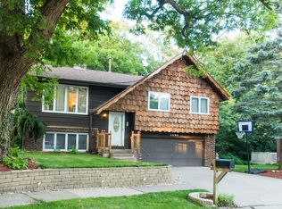 3522 39th St, Moline, IL 61265