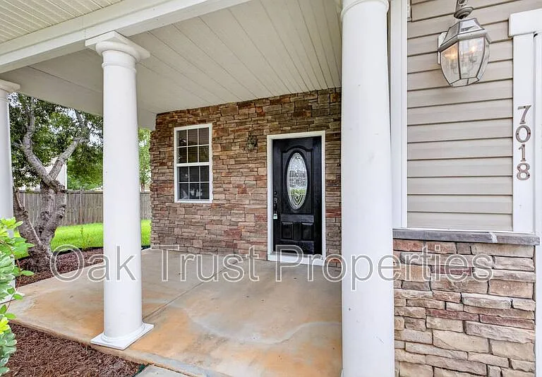 7018 Bellflower Ln — Photo 2