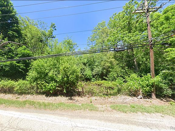 2nd image of 28700 W Twelve Mile Rd