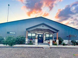 206 Deer Trail Ln, Goliad, TX 77963