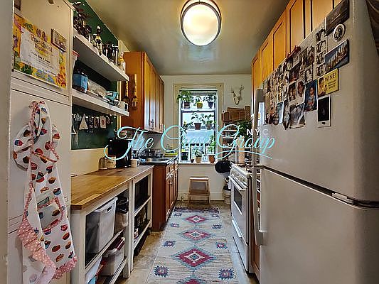 4th image of 68-29 Burns St #5C
