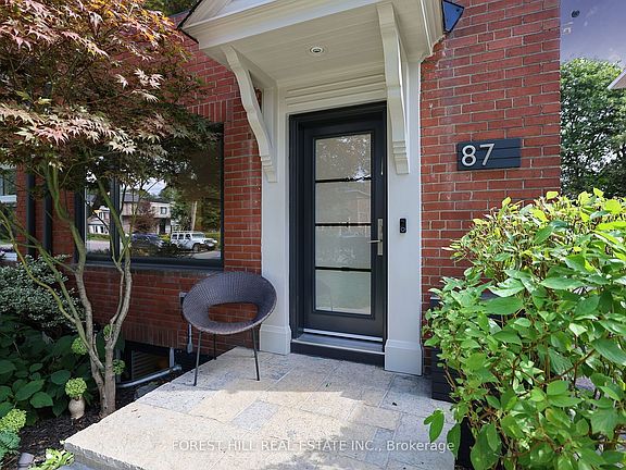 2nd image of 87 Thursfield Cres