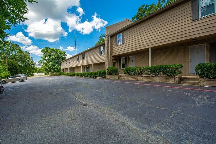 8120 W Markham St #5 — Photo 30