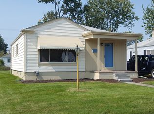 26501 Pattow St, Roseville, MI 48066