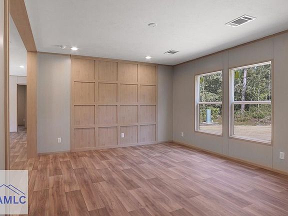 5th image of 868 Broadhurst Rd W