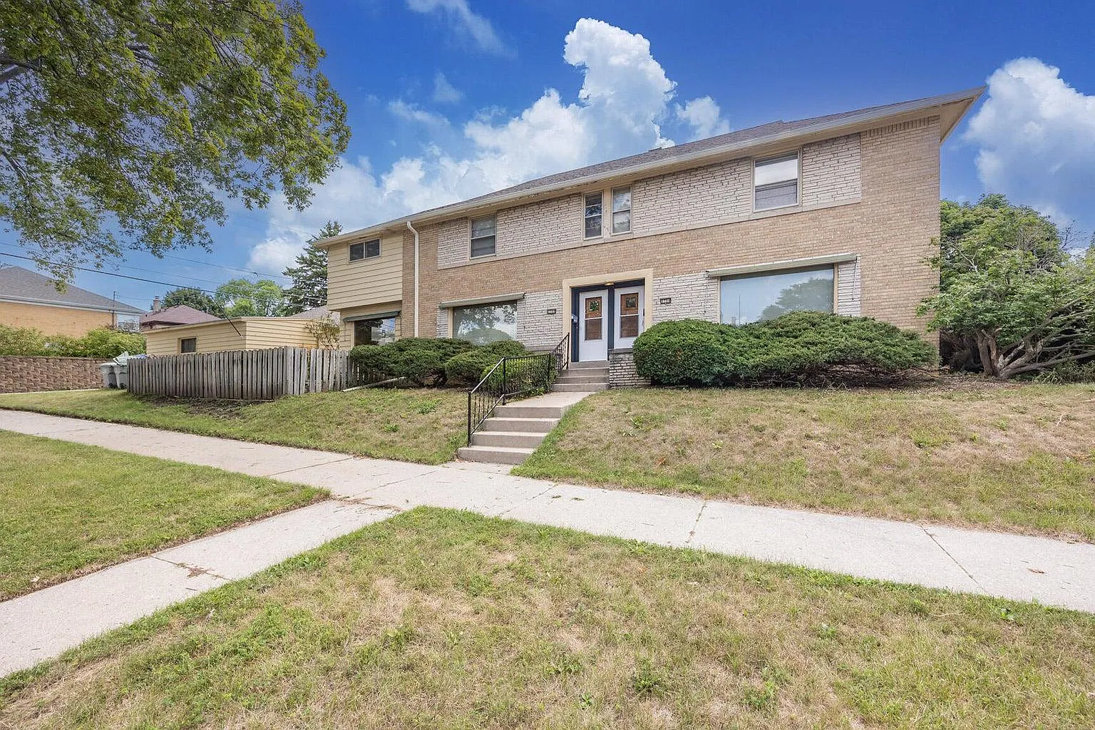 2 bed, 1173 sqft, $1,650 — Photo 2