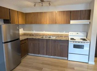 5812 57th Ave #303, Red Deer, AB T4N4S4