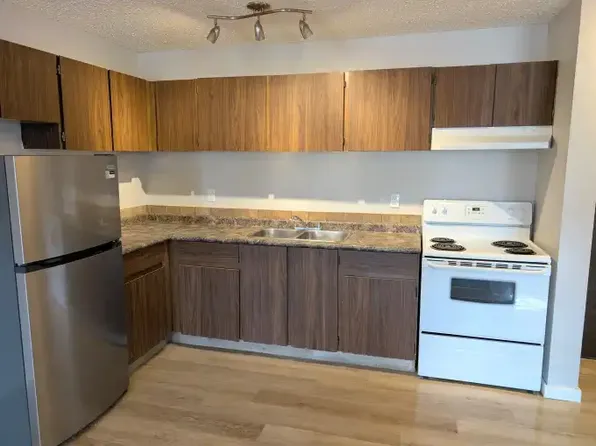 5812 57th Ave #303, Red Deer, AB T4N 4S4