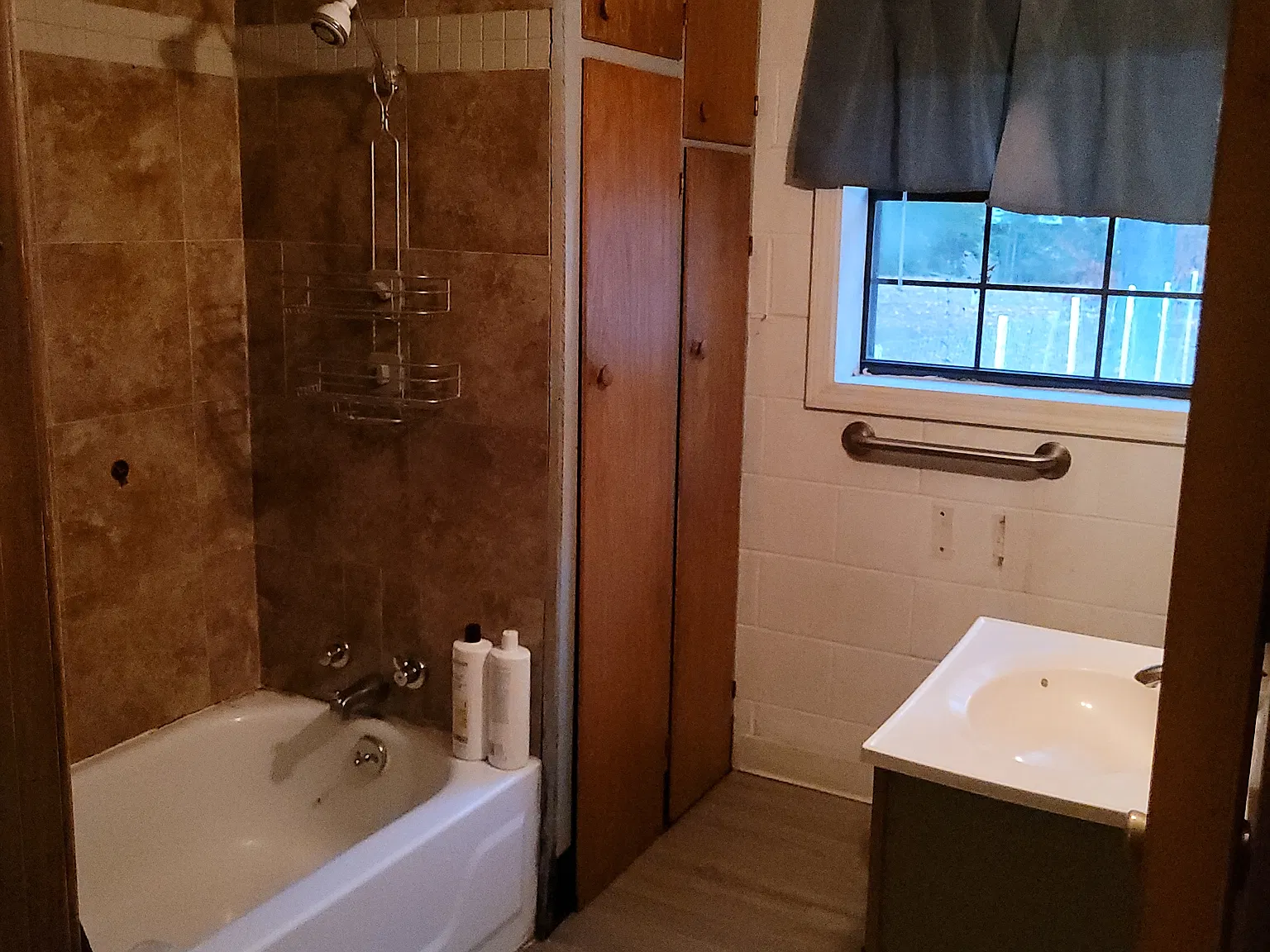 3 bed, $1,000 — Photo 4