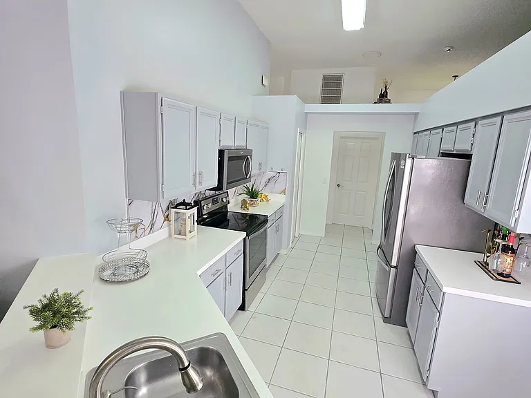 28739 Raleigh Pl — Photo 42