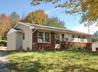 411 Lower Grassy Branch Rd, Asheville, NC 28805