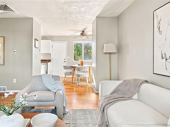4th image of 10327 Owens Circle