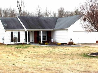 1235 Persimmon Place Dr, Bethlehem, GA 30620