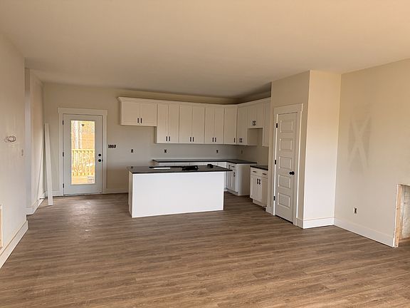 4th image of 2 Caledonia Rd Lot 2