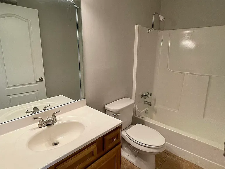 2414 Lake Park Rd — Photo 9