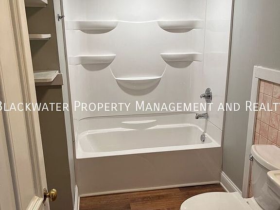 5th image of 500 Euclid Ave APT 4