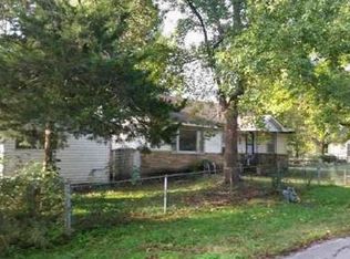 717 E 6th St, Claremore, OK 74017