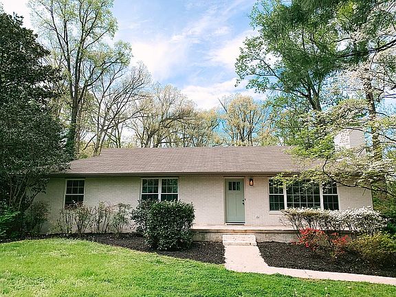 3rd image of 5125 Mountaincrest Dr