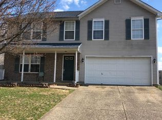 8001 Grandmeadow Ln, Louisville, KY 40258