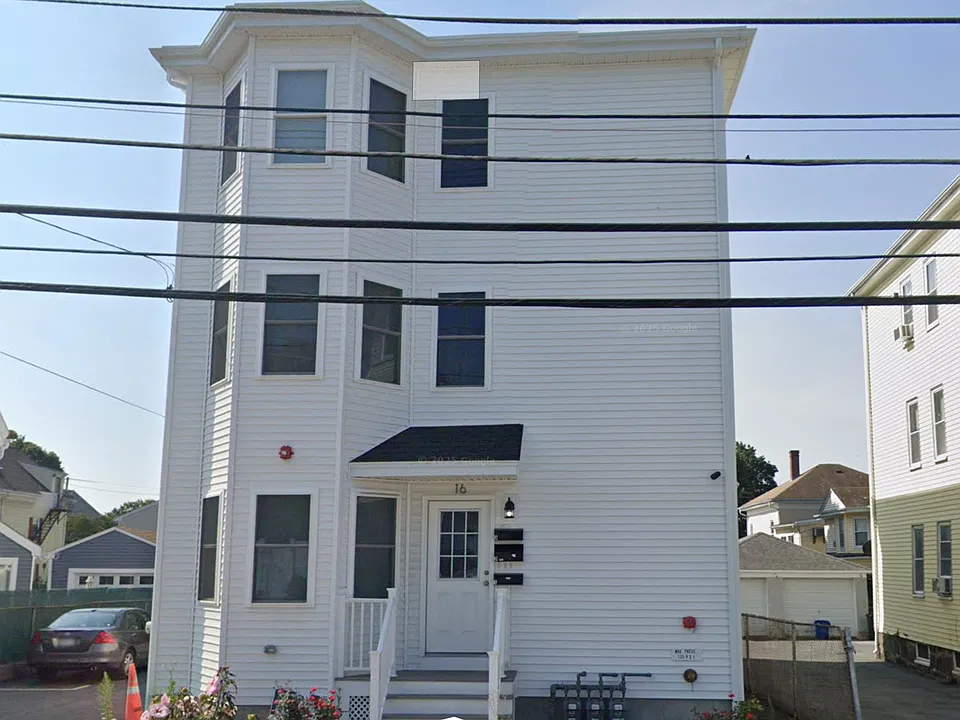 16 Warren St #2