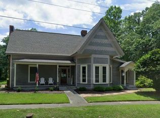 151 S Jackson St, Hartwell, GA 30643