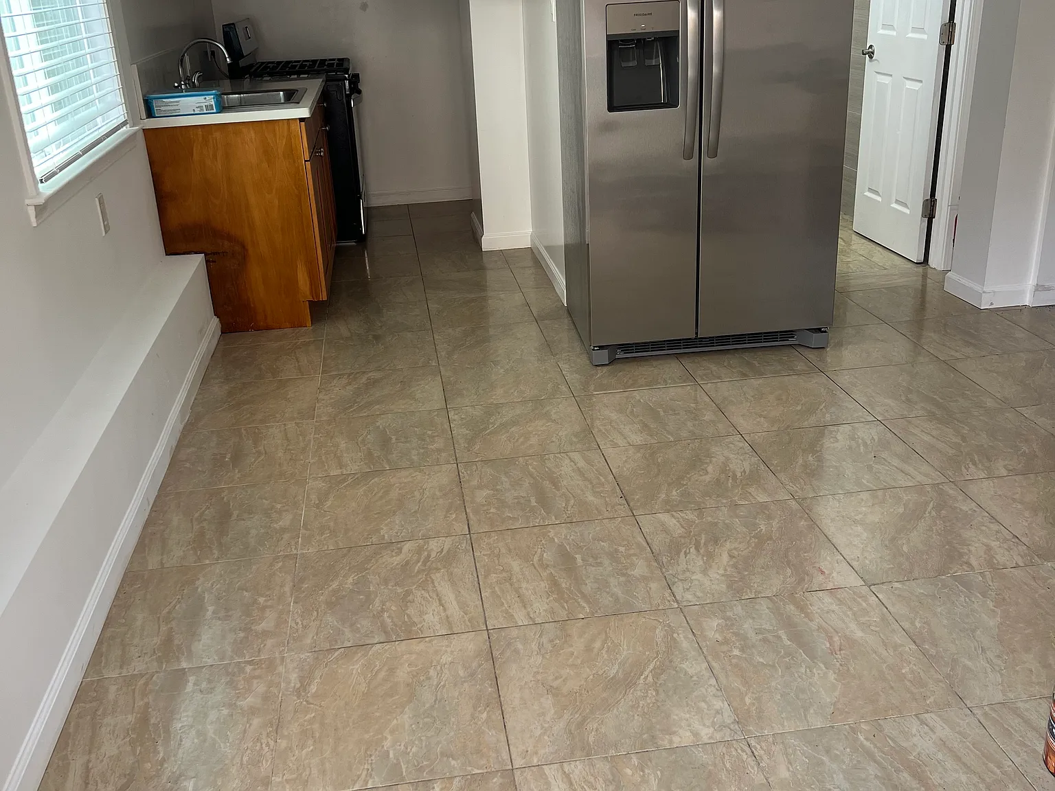 2 bed, 1150 sqft, $3,000 — Photo 1