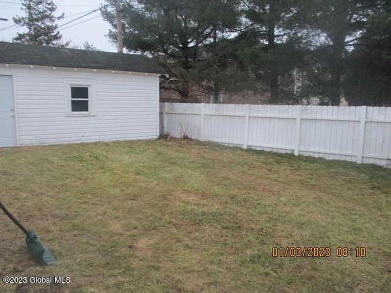4th image of 1010 Lakeview Avenue