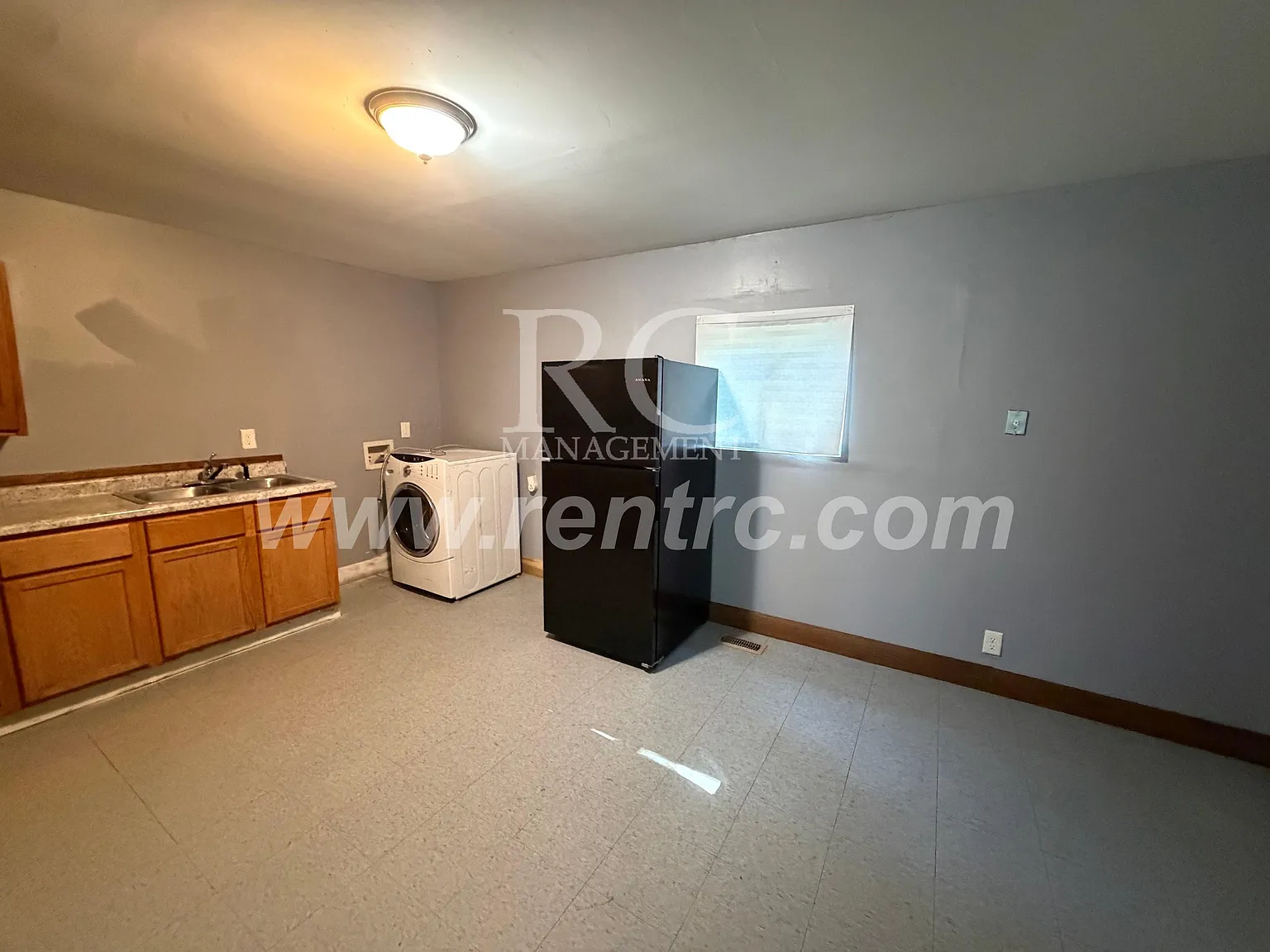 3 bed, 1100 sqft, $795 — Photo 3