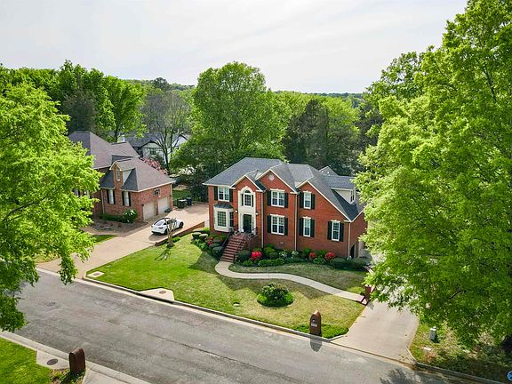 3rd image of 3205 Trenton Pl SW