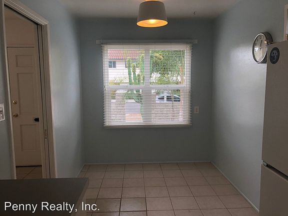 4th image of 1040 Missouri St