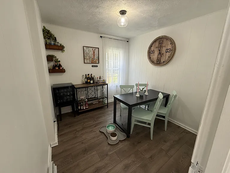 10 Ray Hill Rd — Photo 7