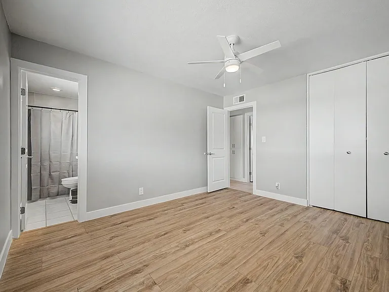 8730 E Rancho Vista Dr — Photo 13