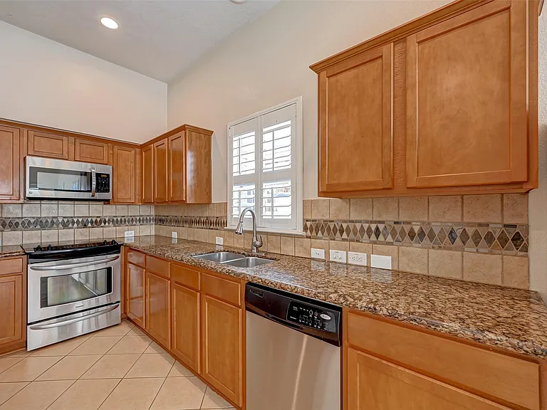 6923 Grants Hollow Ln — Photo 18