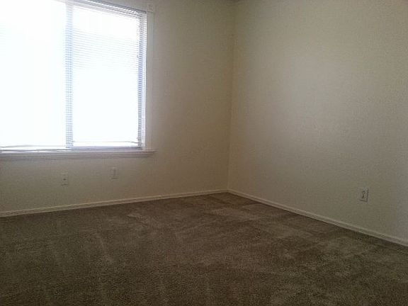2015 3 1713 Heather Move Out Pics, 50_03052015