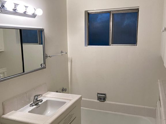 3rd image of 7606 Hampton Ave APT 3