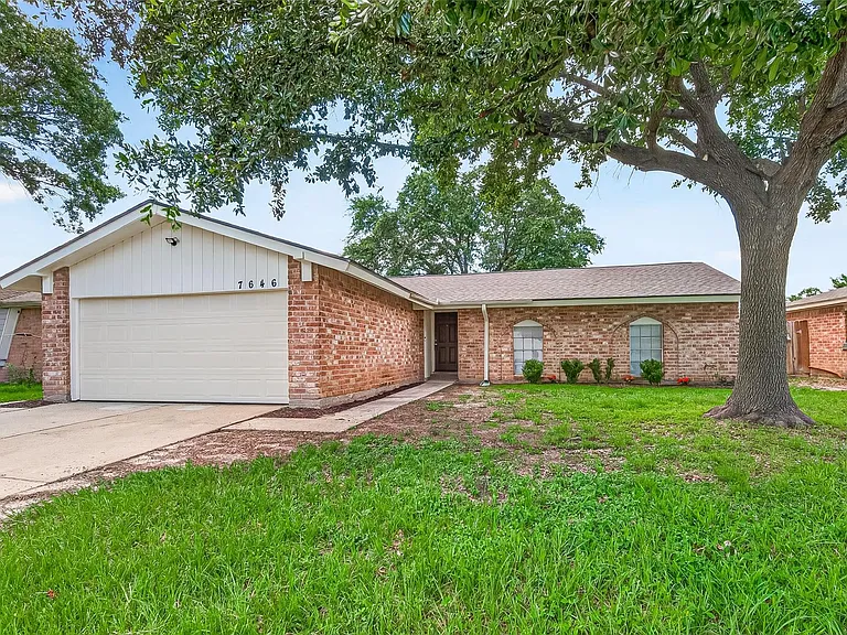 7646 Winkle Wood Ln — Photo 1