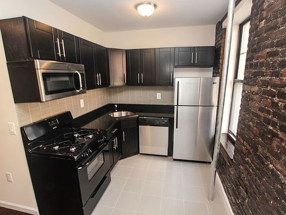 3rd image of 141 2nd Ave APT 3