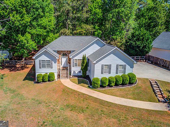 4th image of 3314 Banks Mountain Dr