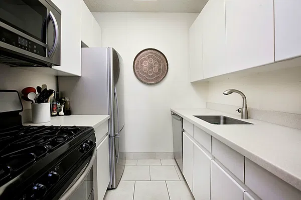 Sold by Keller Williams NYC | media 6