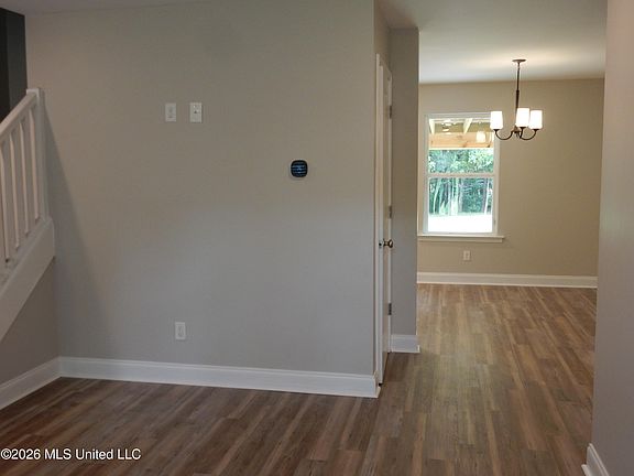 4th image of 116 Whitetail Ln
