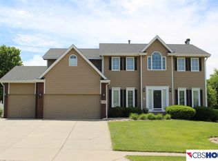 15221 Sprague St, Omaha, NE 68116