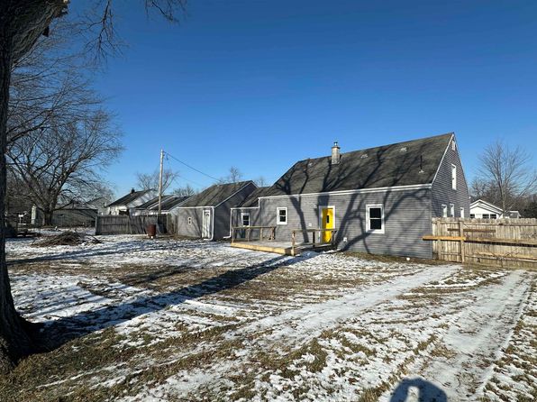 7758 Saint Joe Center Rd, Fort Wayne, IN 46835