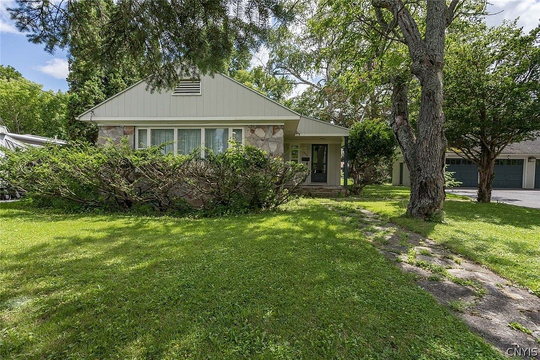 250 Thompson Blvd, Watertown, NY 13601 Zillow