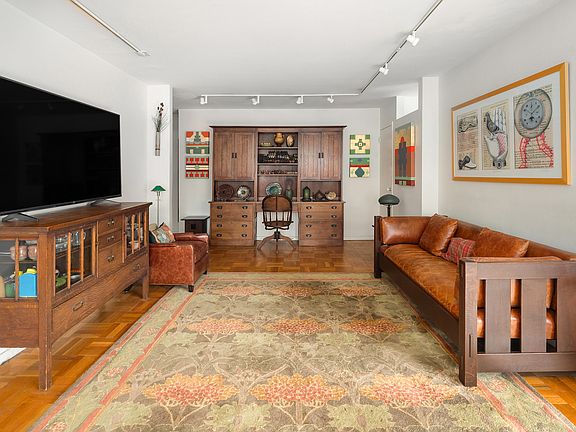 5th image of 174 E 74th St APT 3A
