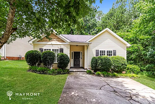 677 Continental Dr Photo 1